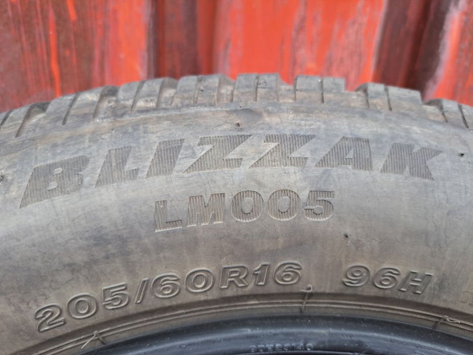Set anvelope iarna Bridgestone 205/60R16