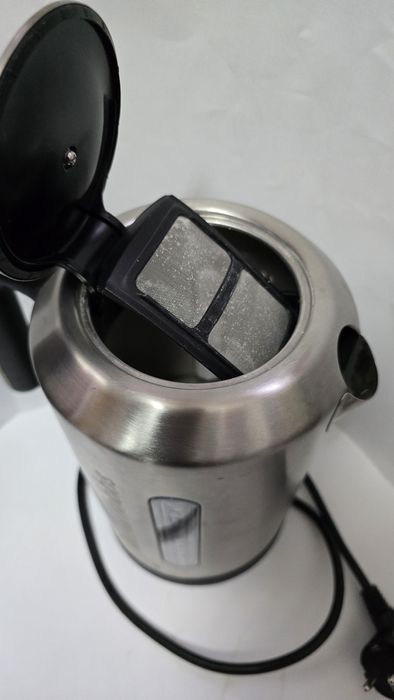 Fierbătorul de apă Russell Hobbs 14684 Allure