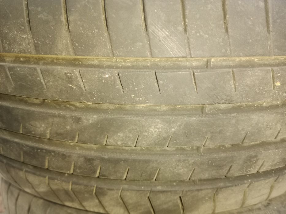 Продам пару летних шин