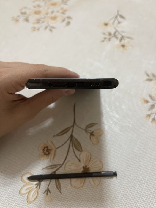 Samsung note 8  6/64gb