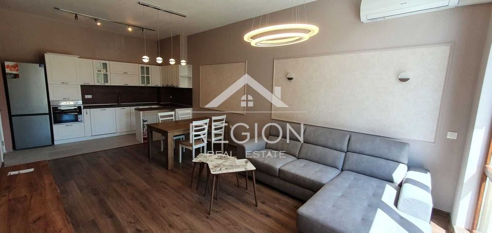 Дава се под наем Тристаен апартамент в Варна, Електрон - 85 кв.м за 648.21 € - Снимка #1