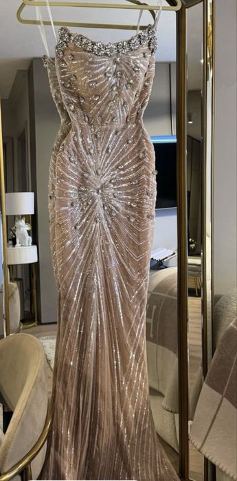 Rochie cu pietre