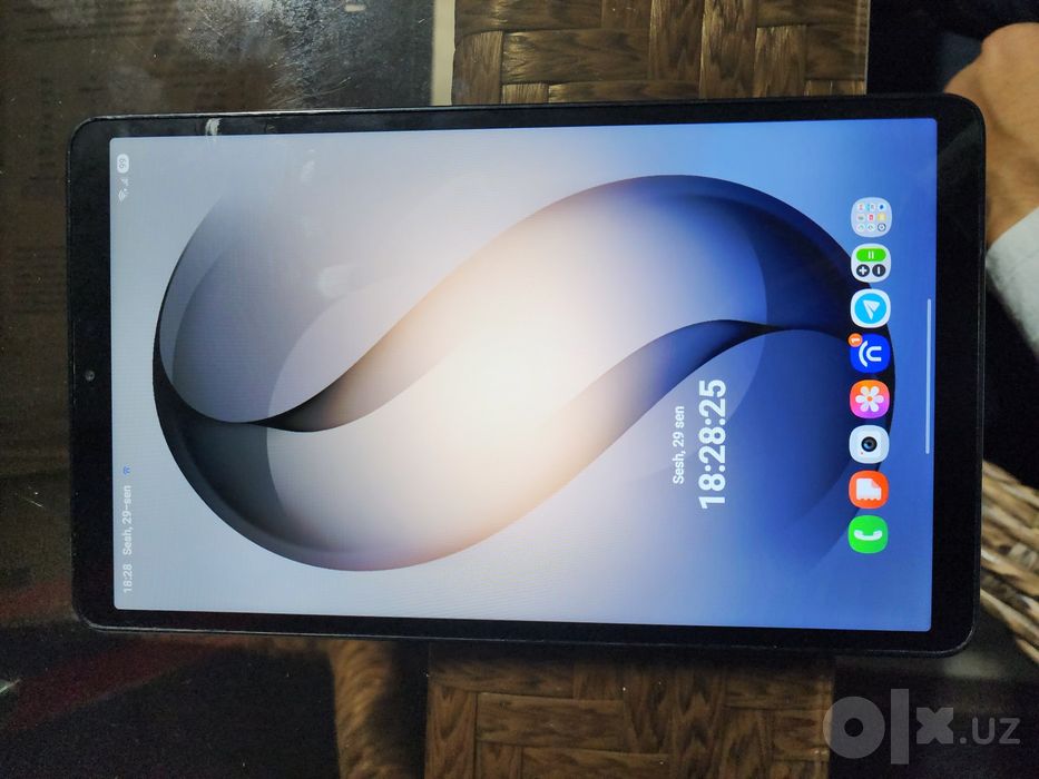 SAMSUNG TAB A9 Plansheti sotiladi