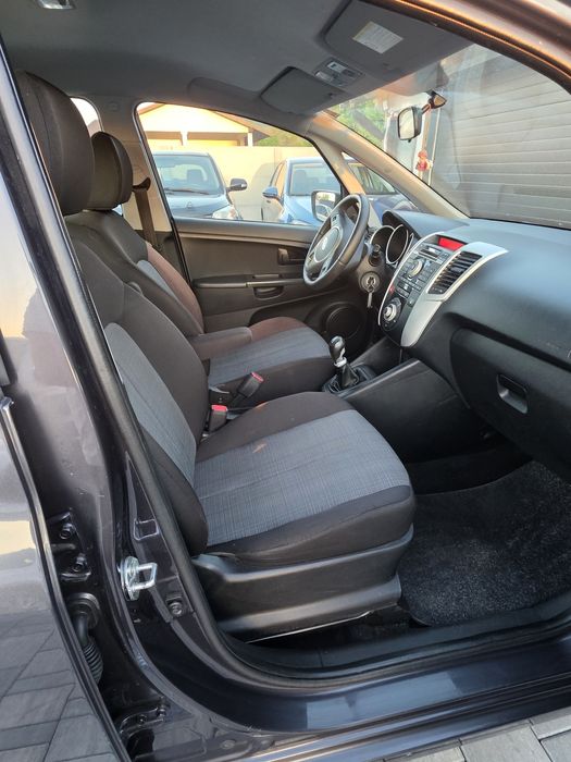 Fiat  kia Venga 2013 5 locuri posibilitate rate fara avans Transport gratuit