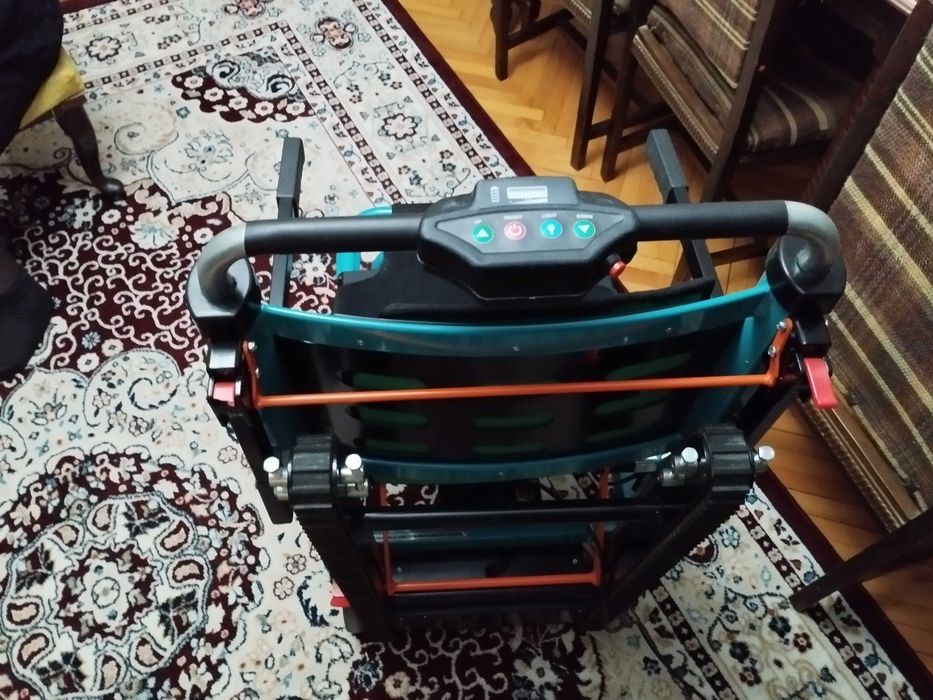 Cărucior electric pt urcare și coborâre scări