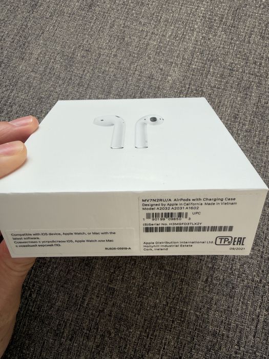 Продам наушники Airpods 2