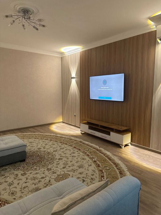 Посуточно 3-комн. квартира у метро Новза — 50 м, 2 станции до центра