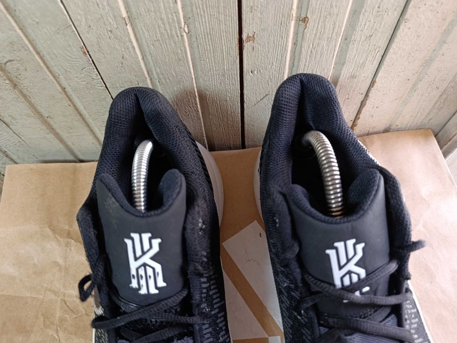 ''Nike Kyrie Flytrap 2''оригинални маратонки 44.5 номер