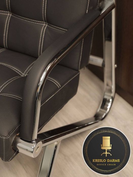 Комплект диван есть гарантия и есть доставка