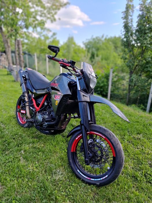 Yamaha XT 660 X Carbon legala A2
Supermoto 2005