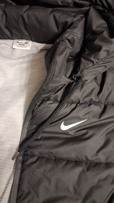 Продам жилетку бренд Nike