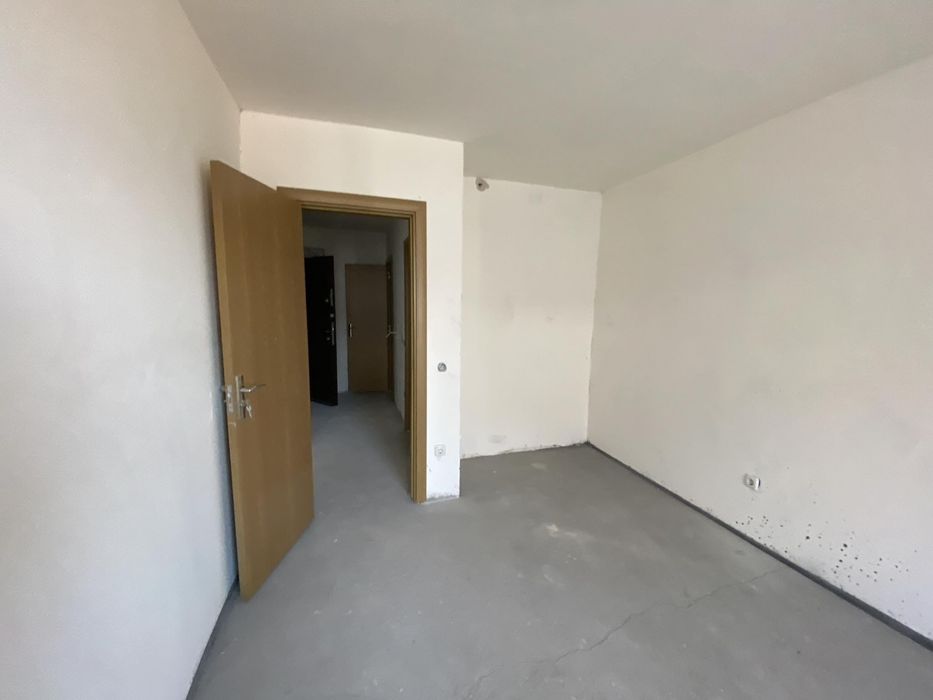 Продава се Двустаен апартамент в София, Манастирски ливади - 75 кв.м за 2527 €/кв.м - Снимка #2