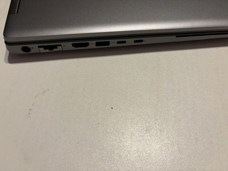 Dell Precision 7670 32gb Ram ddr5 i7 ssd