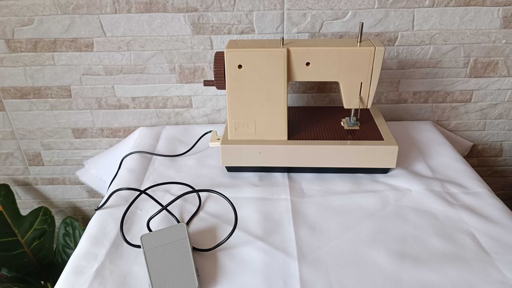 Детска шевна машина - PIKO - Made in GDR