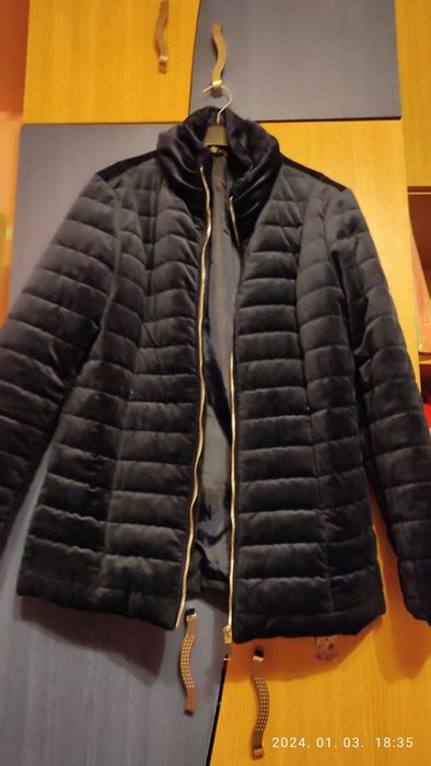 Geaca albastru inchis marimea L de dama