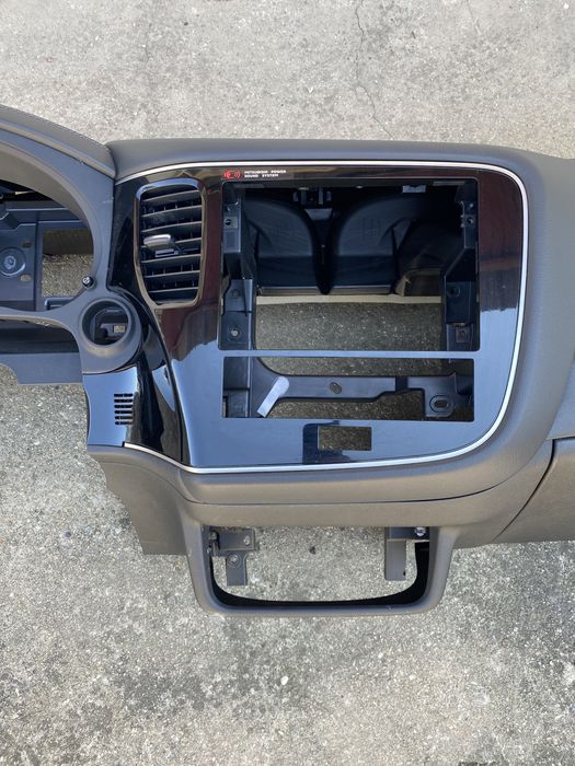 Plansa bord Mitsubishi Outlander
