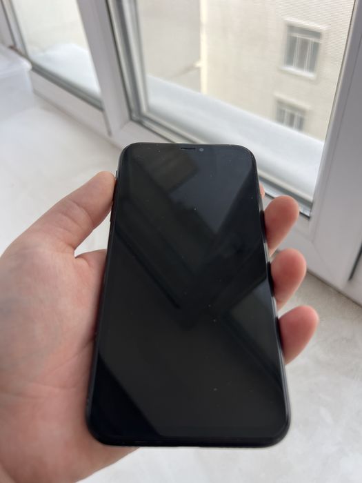 Продается iPhone XR 64GB