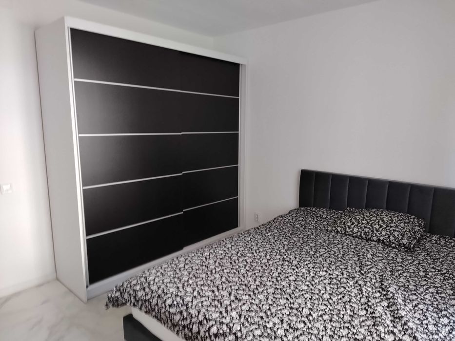 Apartament 3 camere de închiriat în zona centrala