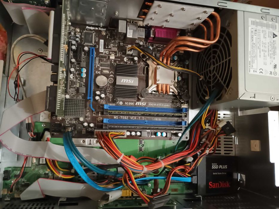 Vând/schimb Macro System Casablanca S 2000 Media Computer retro pc lga775 ddr2/3 racire pasiva  HTPC desktop case