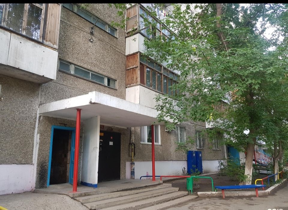 Продам 1 комнатную н/п 1000 мелочей