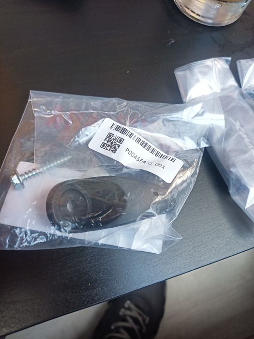 Капак за Х мах и стойка за закачане