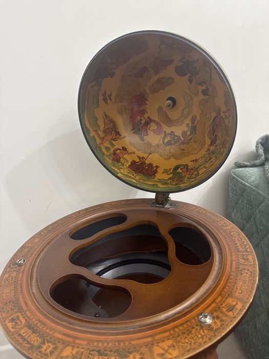 Бар- глобус. Дерево с подсветкой.