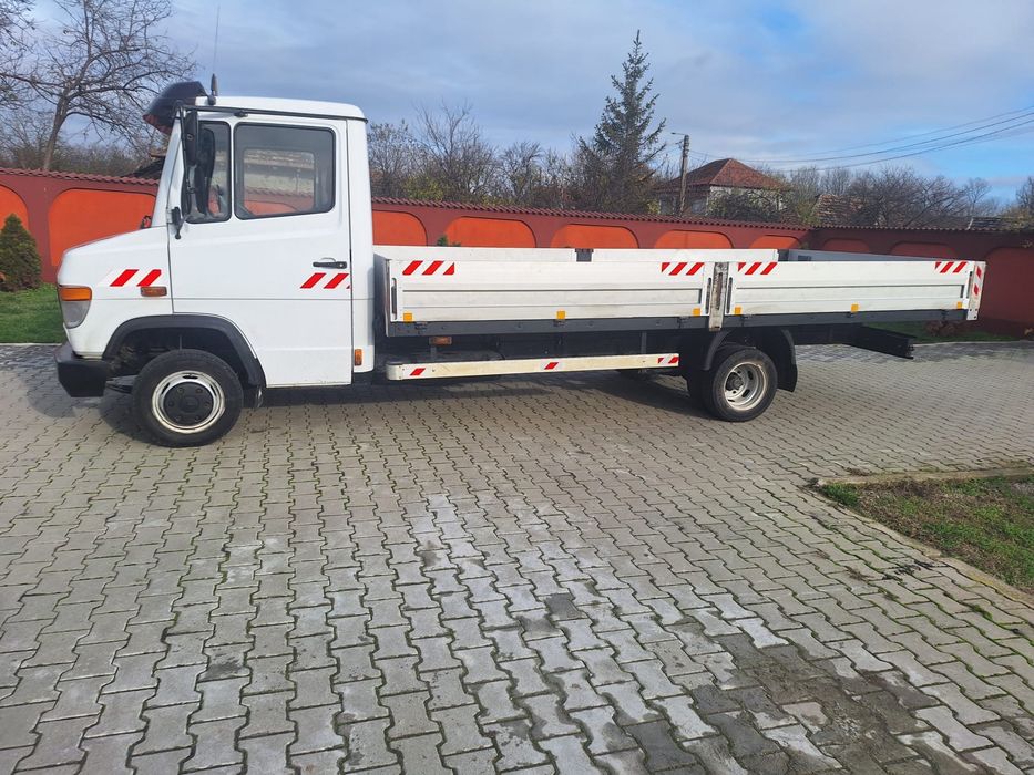 Vând  Autoutilitara Mercedes Benz Vario se conduce cu B ul 512,416,516,413