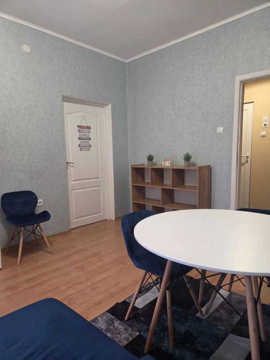 Дава се под наем Тристаен апартамент в София, Стрелбище - 75 кв.м за 747.66 € - Снимка #2