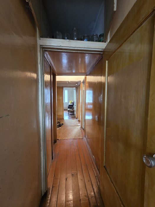 Юнусабад 12 метро Туркестан 3/1/5 балкон 2х6м