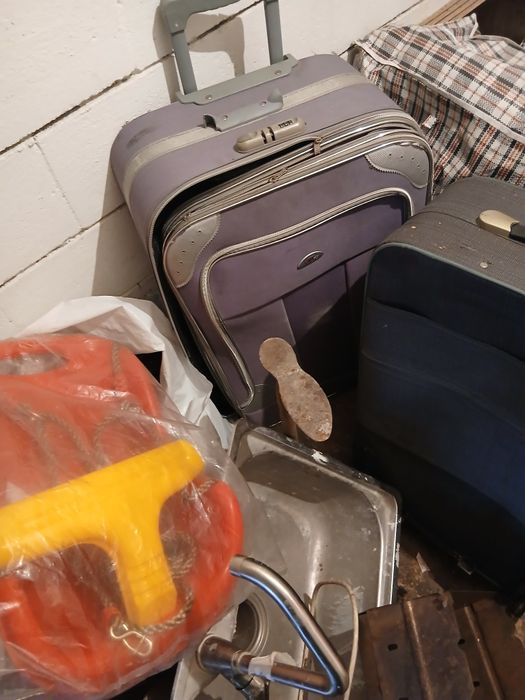 Продаю сумку на колеса