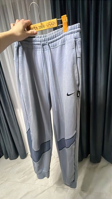 pantaloni nike