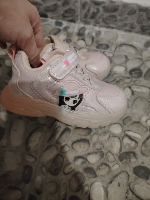 Маратонки светещи 23ти размер