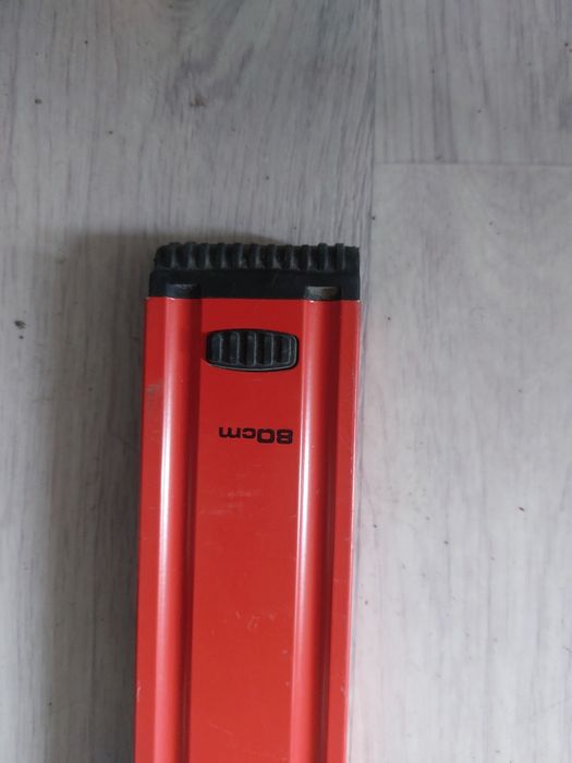 Уровень пузырьковый