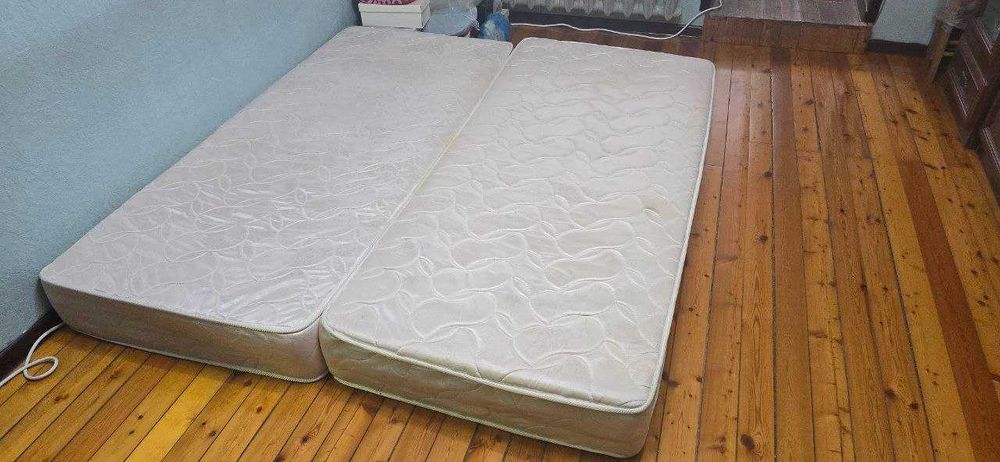 Продам матрас 2шт Б/У