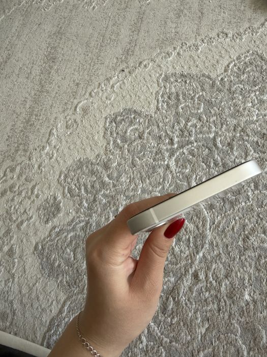 Продается Айфон 12