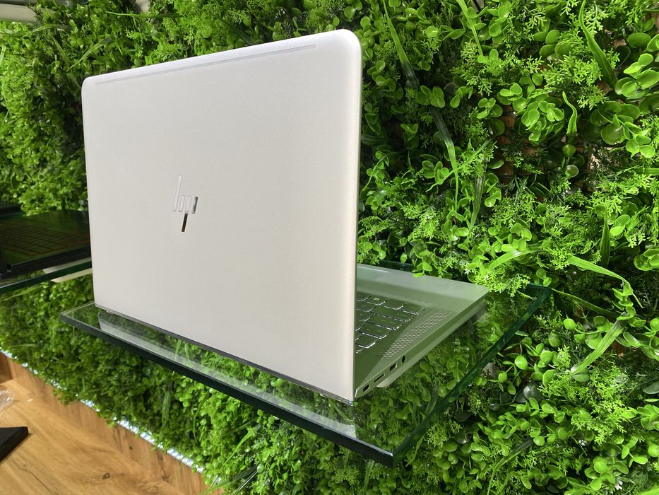 Hp envy core i7 ekrani sensorli