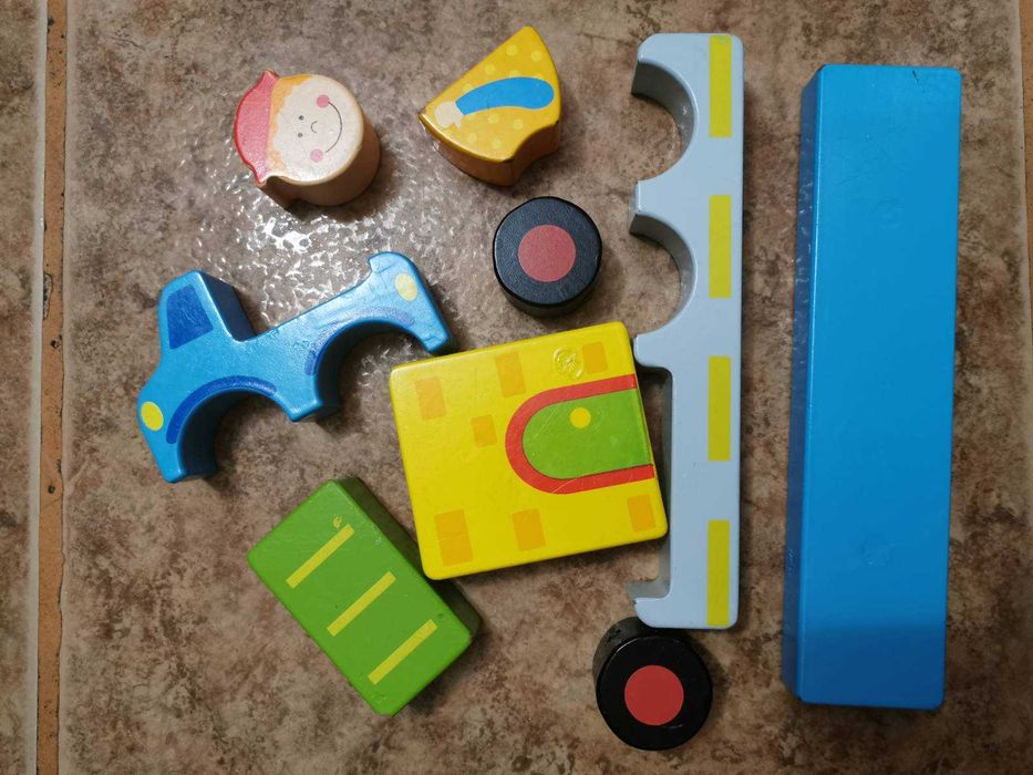 Puzzle din lemn pt copii