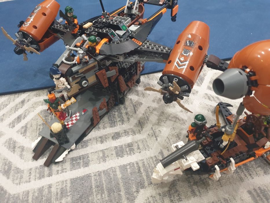 Лего,Надакан самолёт челый