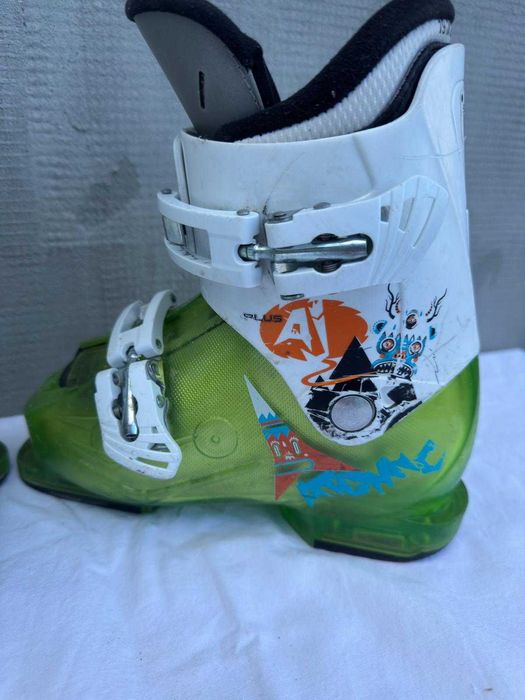 Clapari ski schi copii Atomic Plus marime Eur:29 Mondo:19