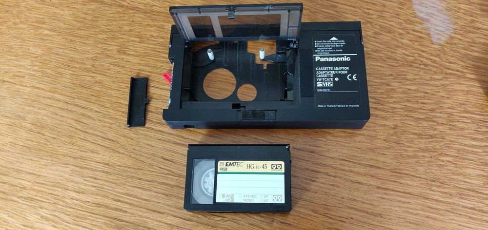 Adaptor caseta , cassette - VHS-C -- VHS Panasonic
