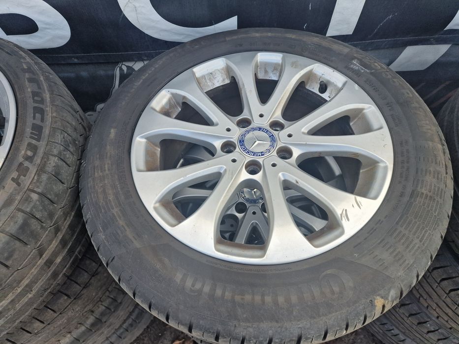Гуми с Джанти за Mercedes W213 225/50 R17 dot 2023