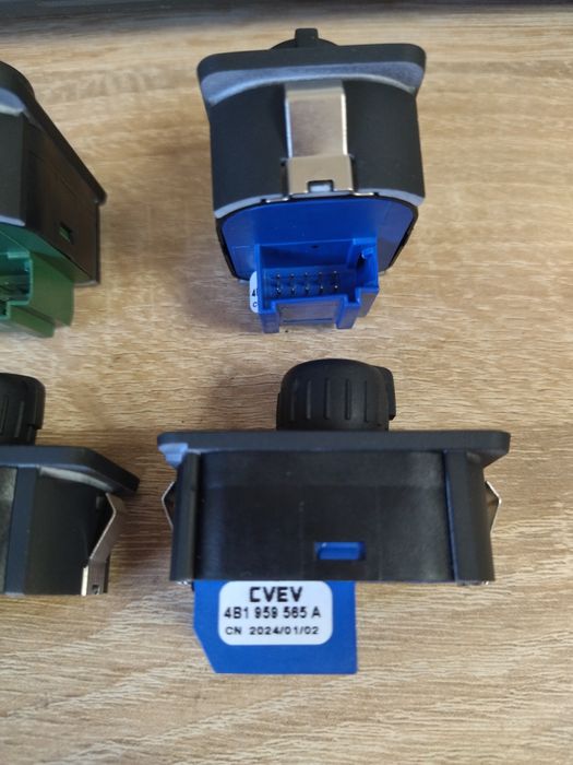 Кнопки регулировка зеркал Ауди а6с5