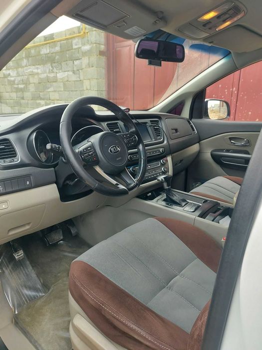 Kia Carnival в рассрочку без банка