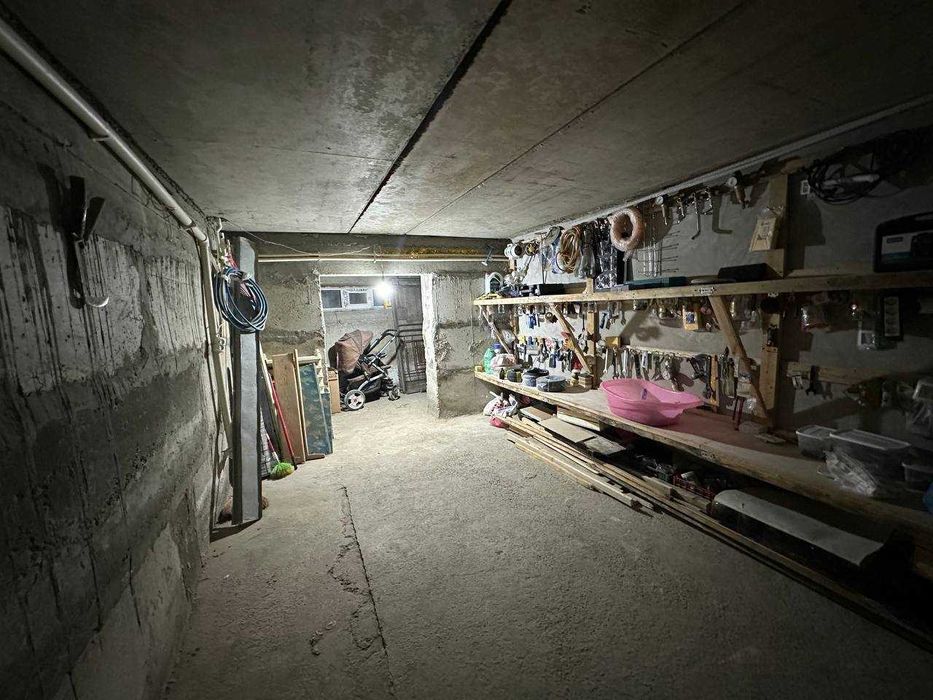 Продаётся 1х комн квартира на 1 этаже Ор-р 5 микрорайон Жомий