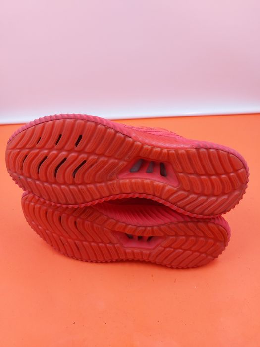 Adidas Nemeziz номер 42 2/3Оригинални маратонки