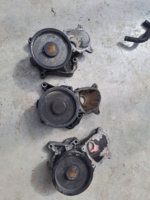 Водна помпа за бмв bmw e60 535D 272кс.
