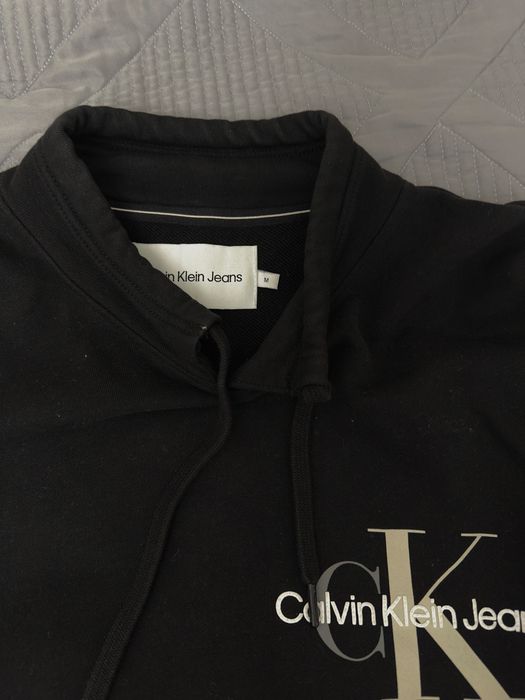 Продам худи Calvin klein оригинал