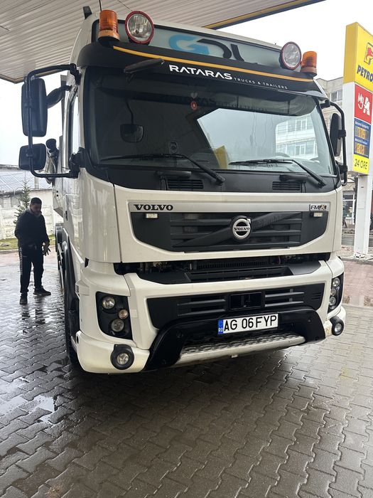 Volvo 8x4 FMX bascula euro 5EEV 500 cai 2013