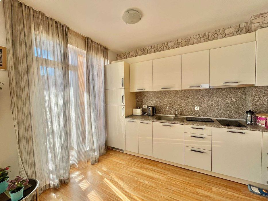 Продава се Тристаен апартамент в к.к. Слънчев бряг - 77 кв.м за 767 €/кв.м - Снимка #3