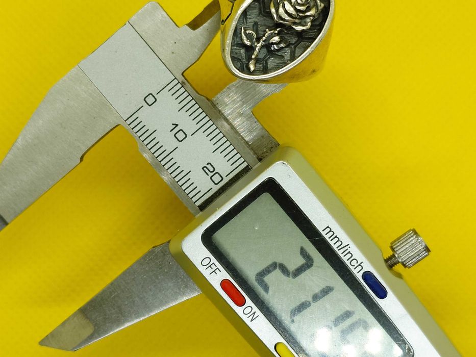 Inel argint masiv | trandafir sculptat & fagure